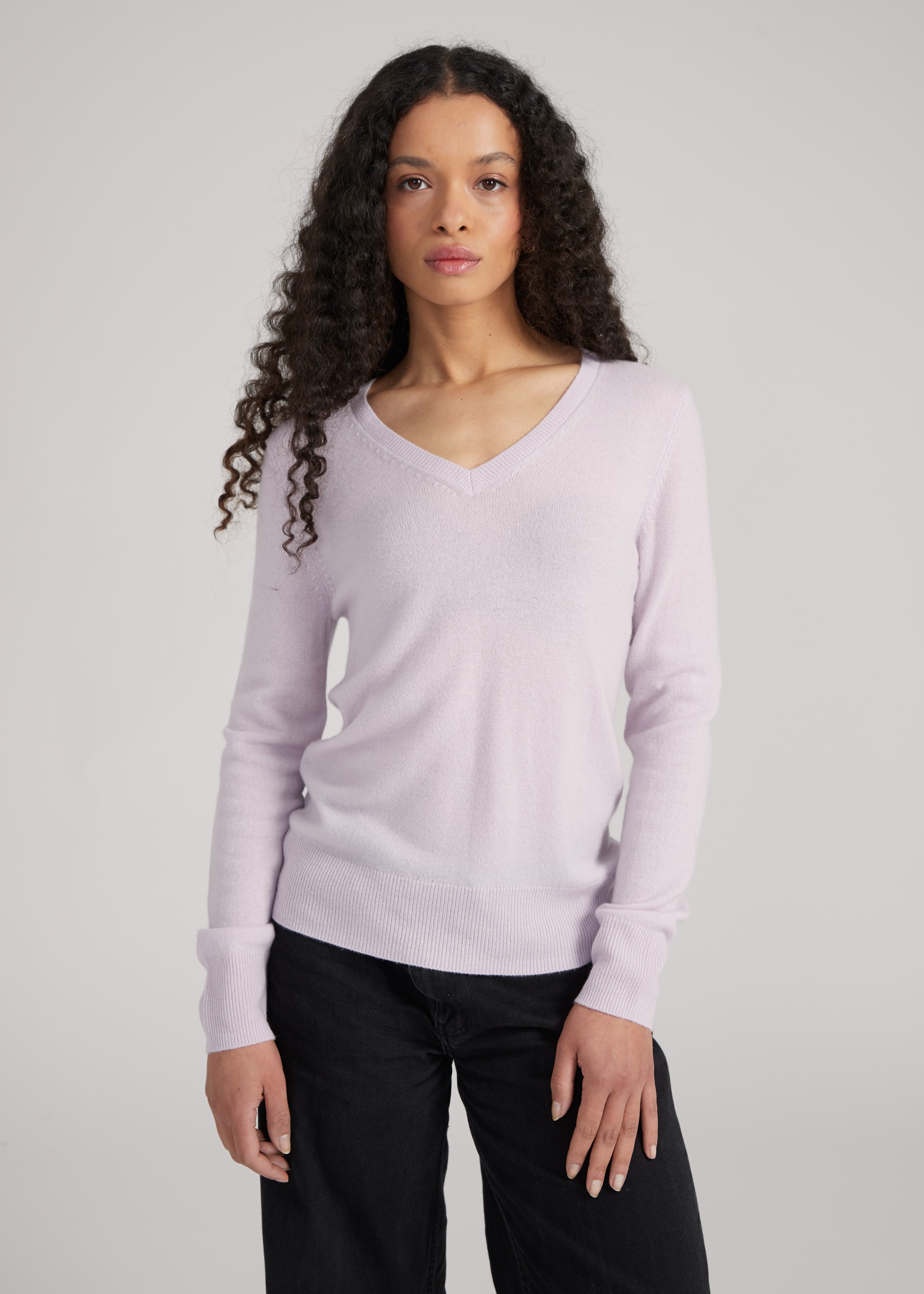 V-Neck - lavender