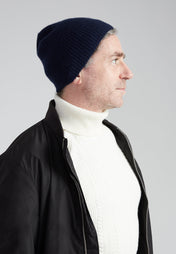 Men Wearing cashmere Beanie