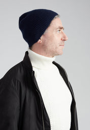 Men Wearing cashmere Beanie
