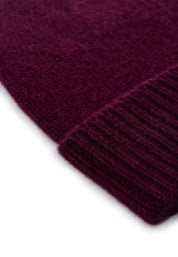 sports beanie - plum