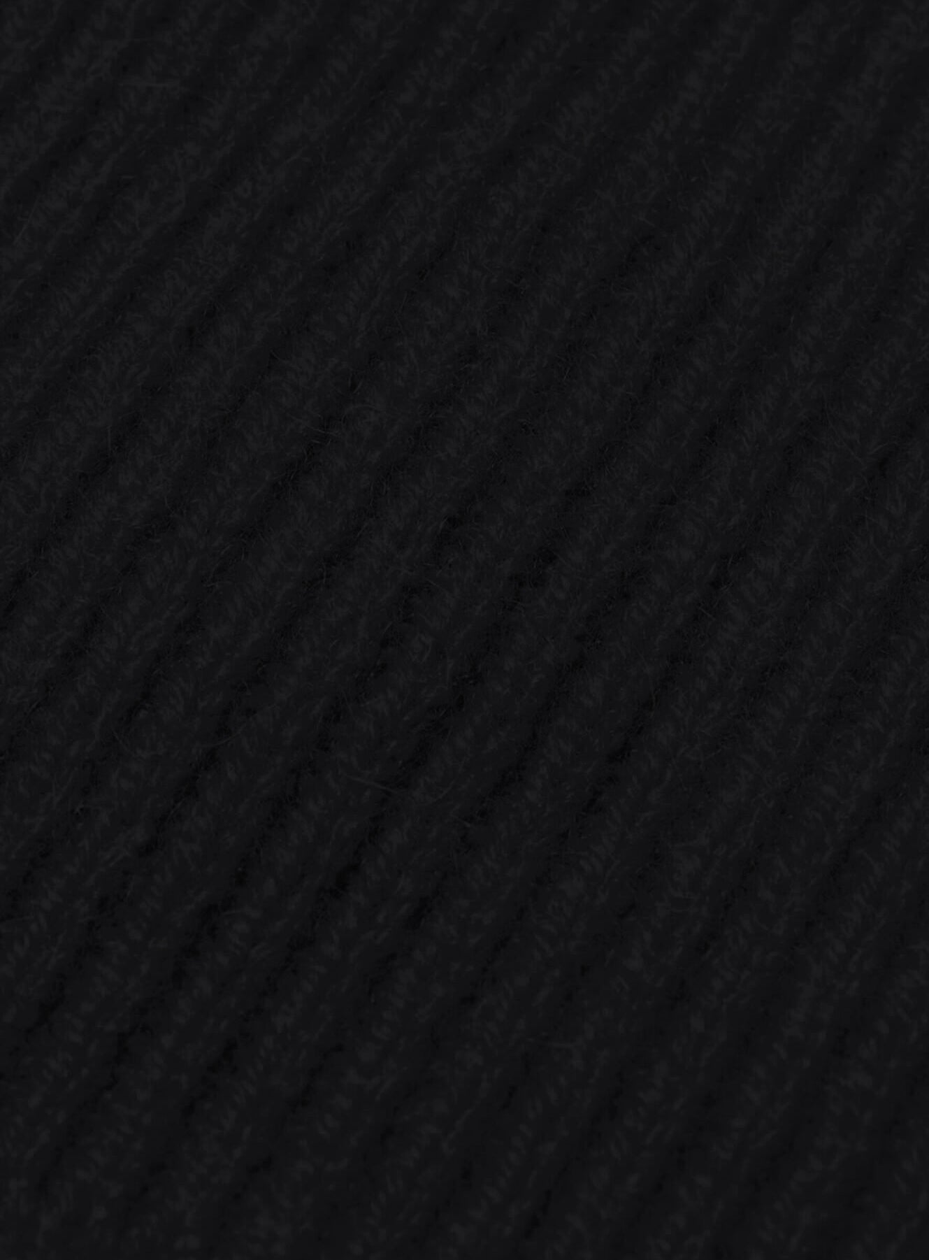 Ripped Beanie - black