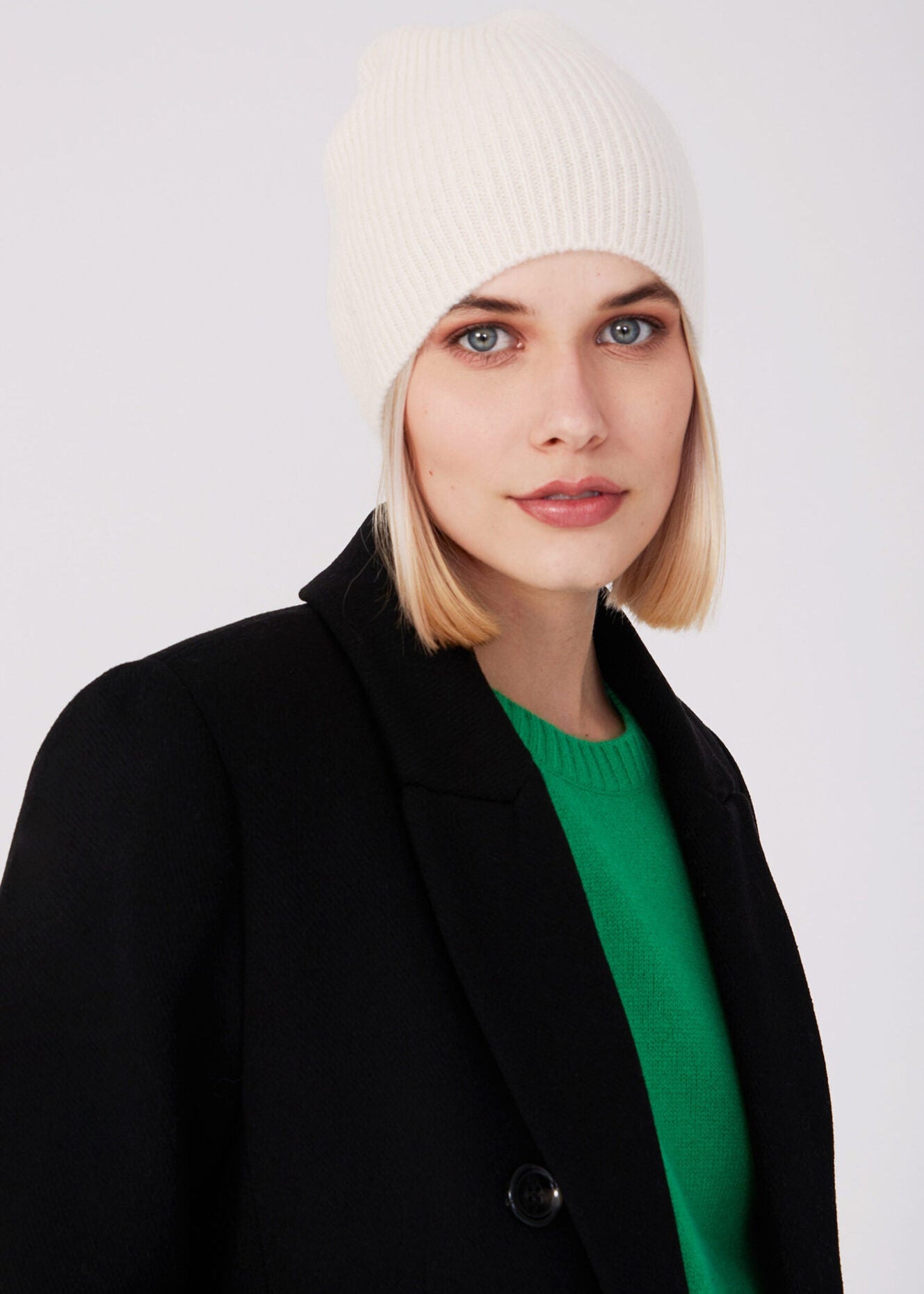 Ripped Beanie - cream