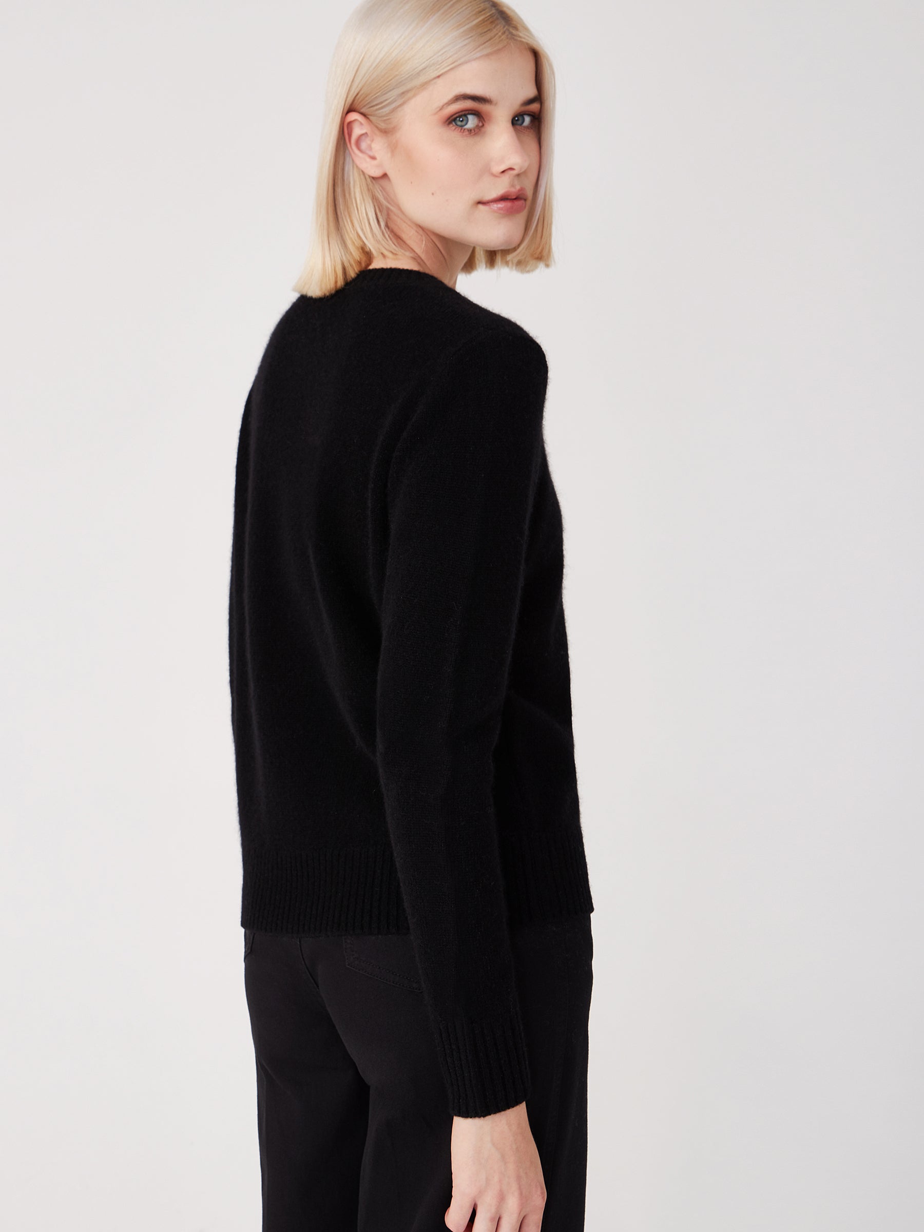 222302.black.back.jpg