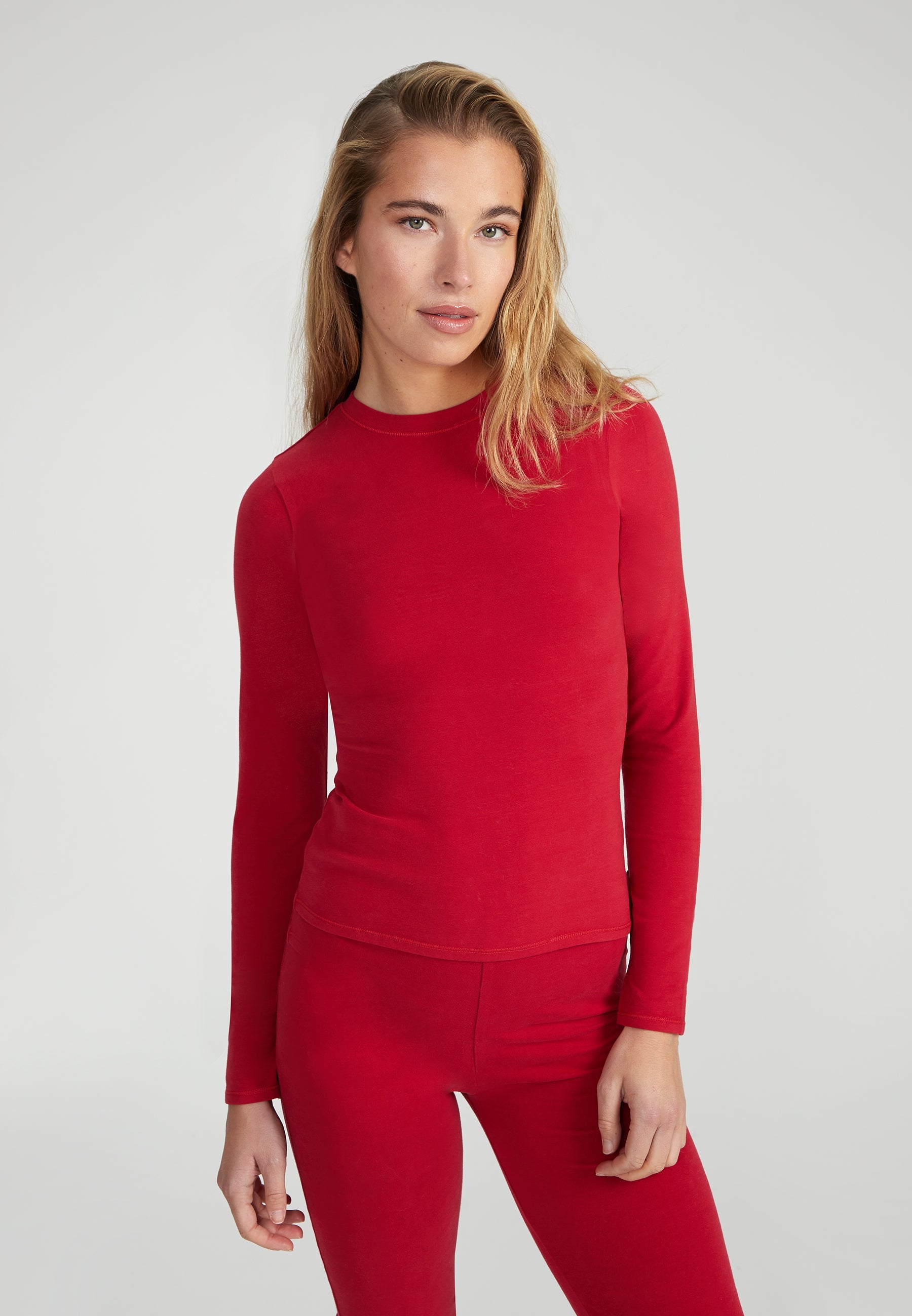 Woman wearing Longsleeve T-Shirt - wine