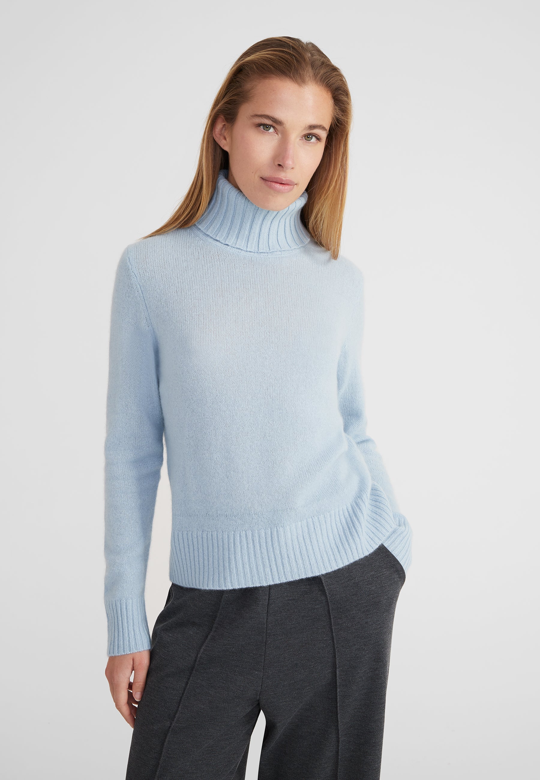 Regular Rollkragenpullover- pastel blue melange