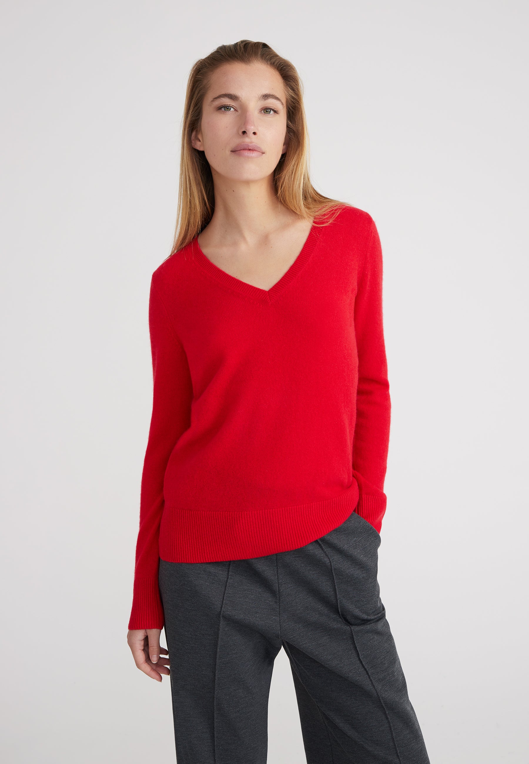 Vneck - crimson