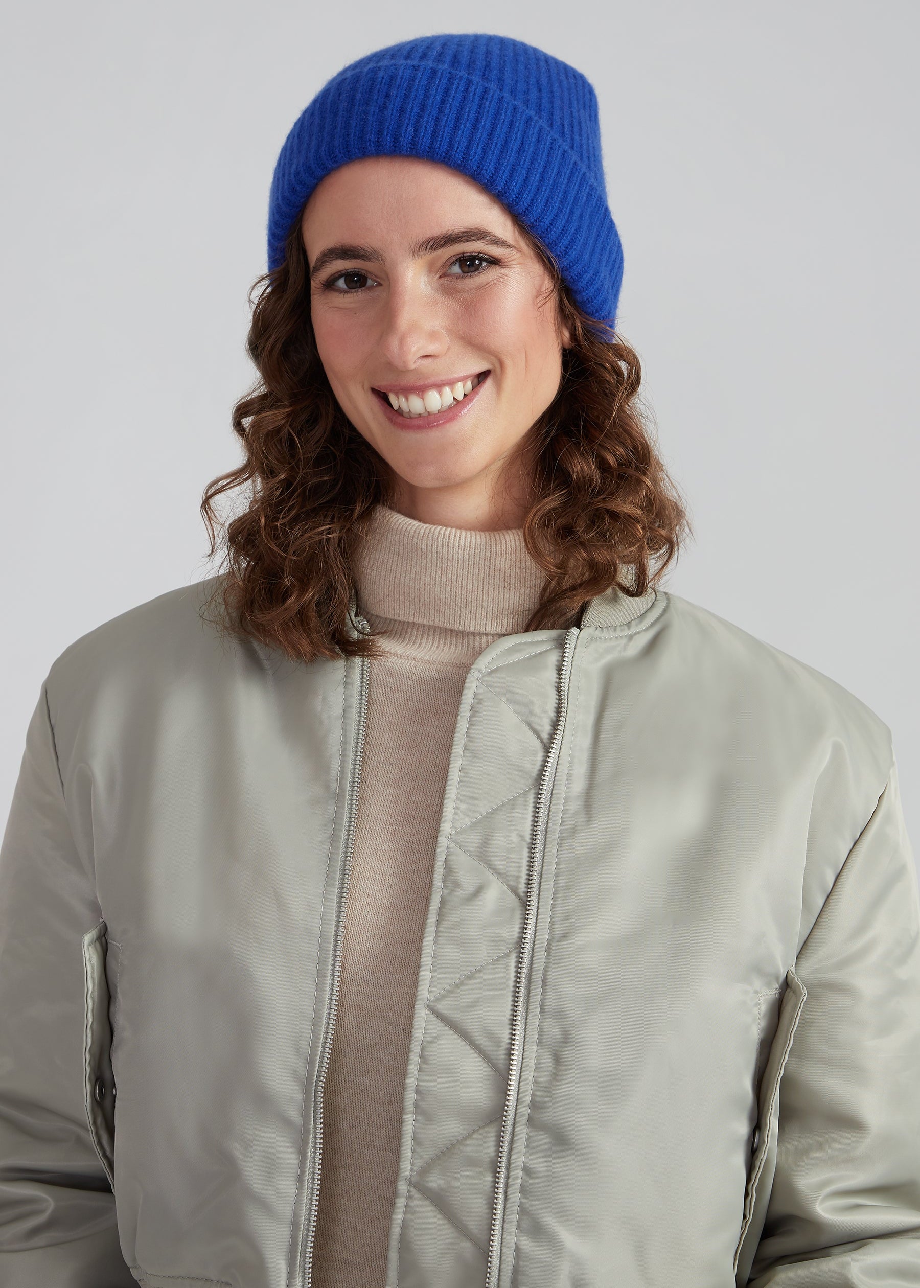Classic Beanie- skydiver