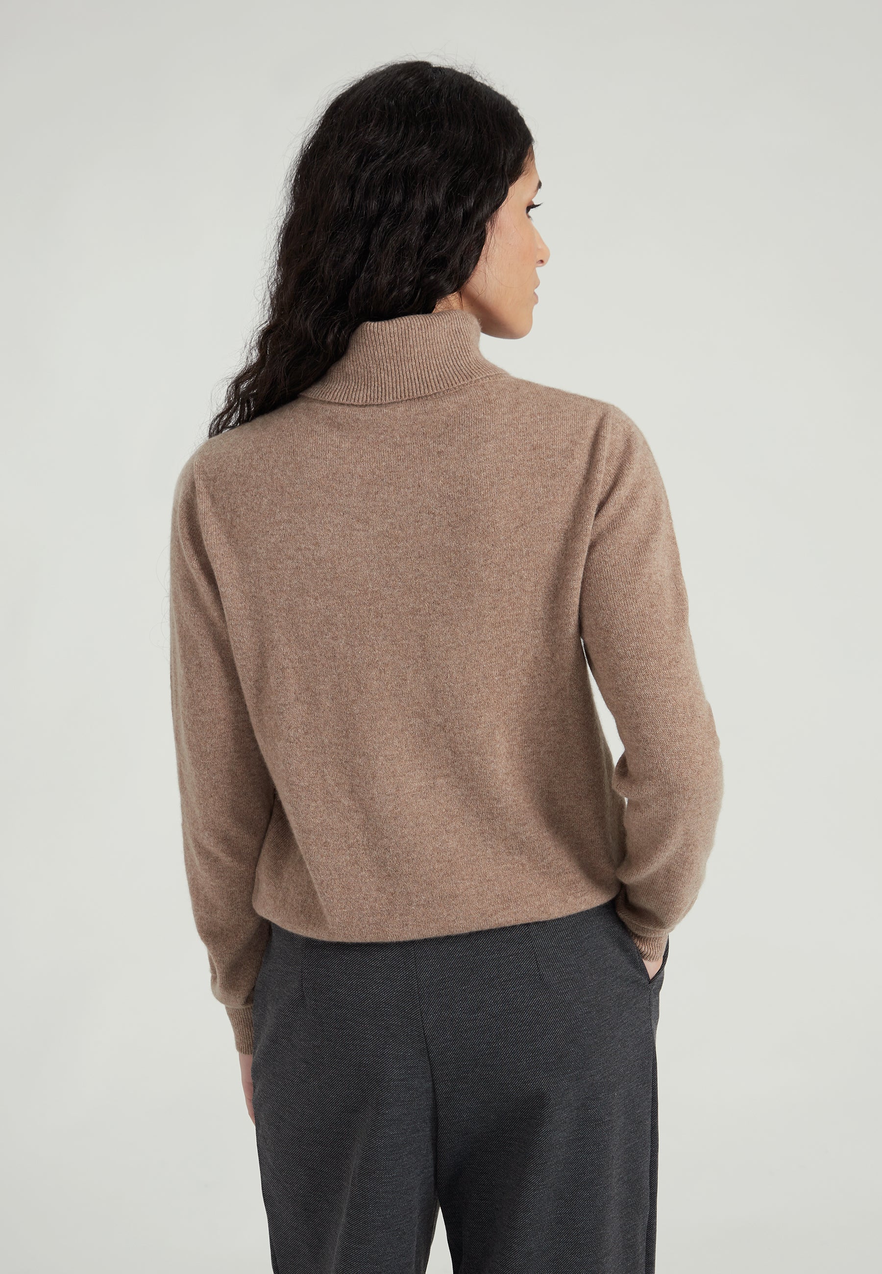 Classic Rollkragenpullover- nougat