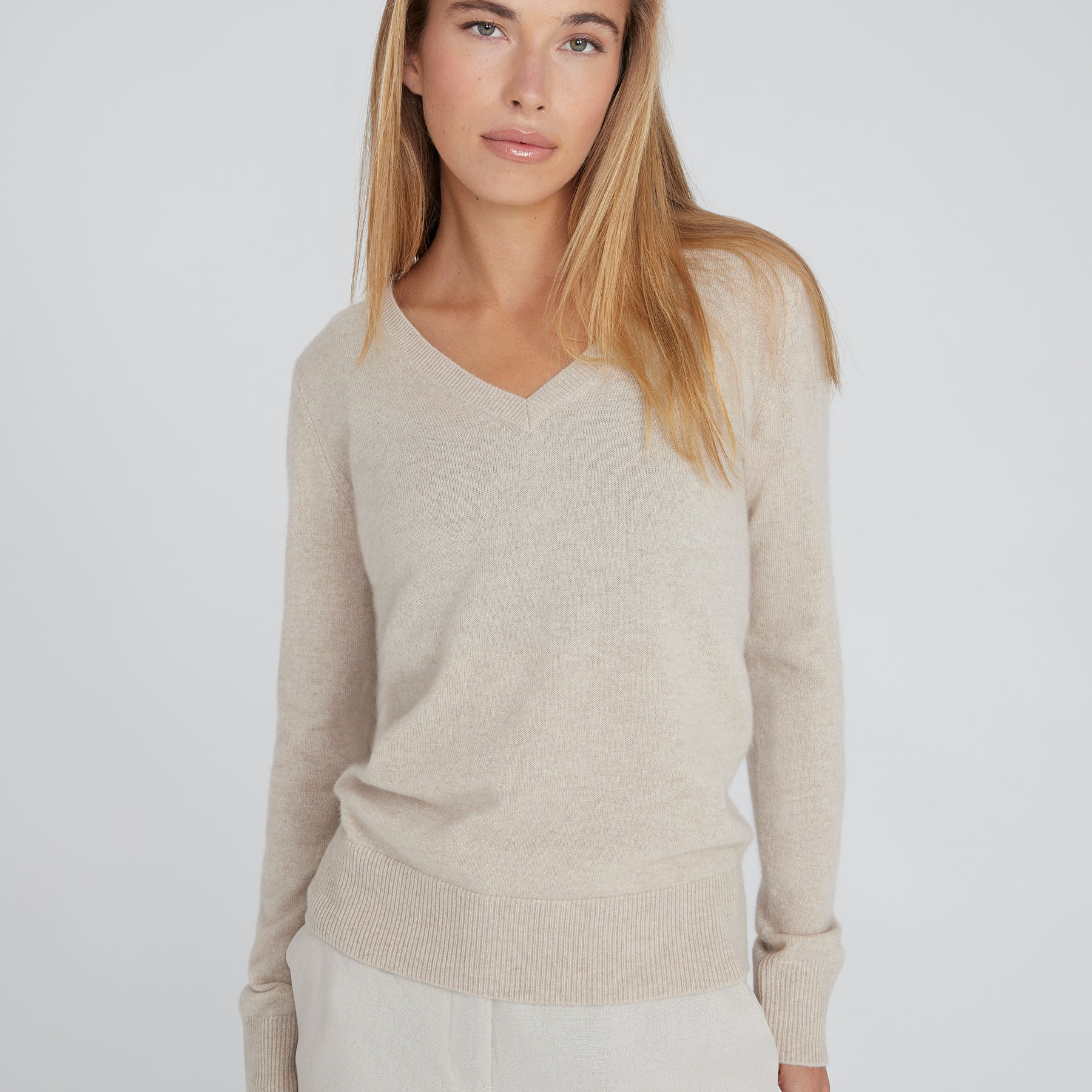 Vneck - sand