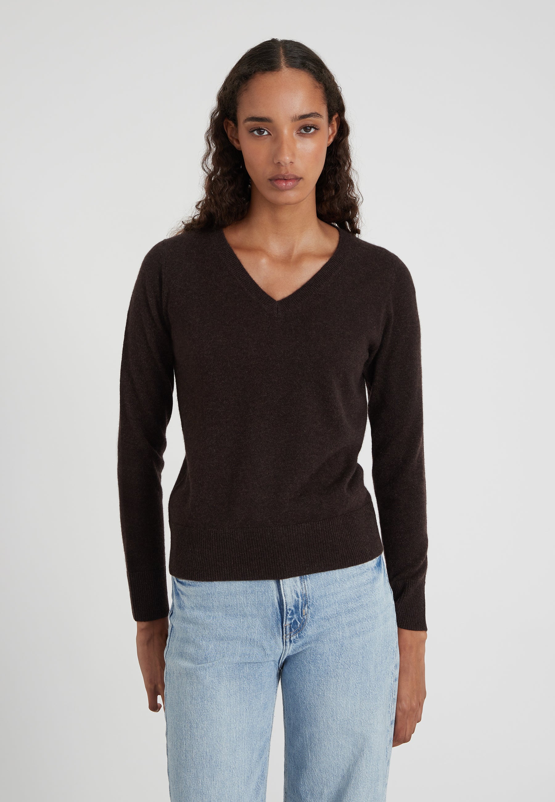 Vneck - coffee
