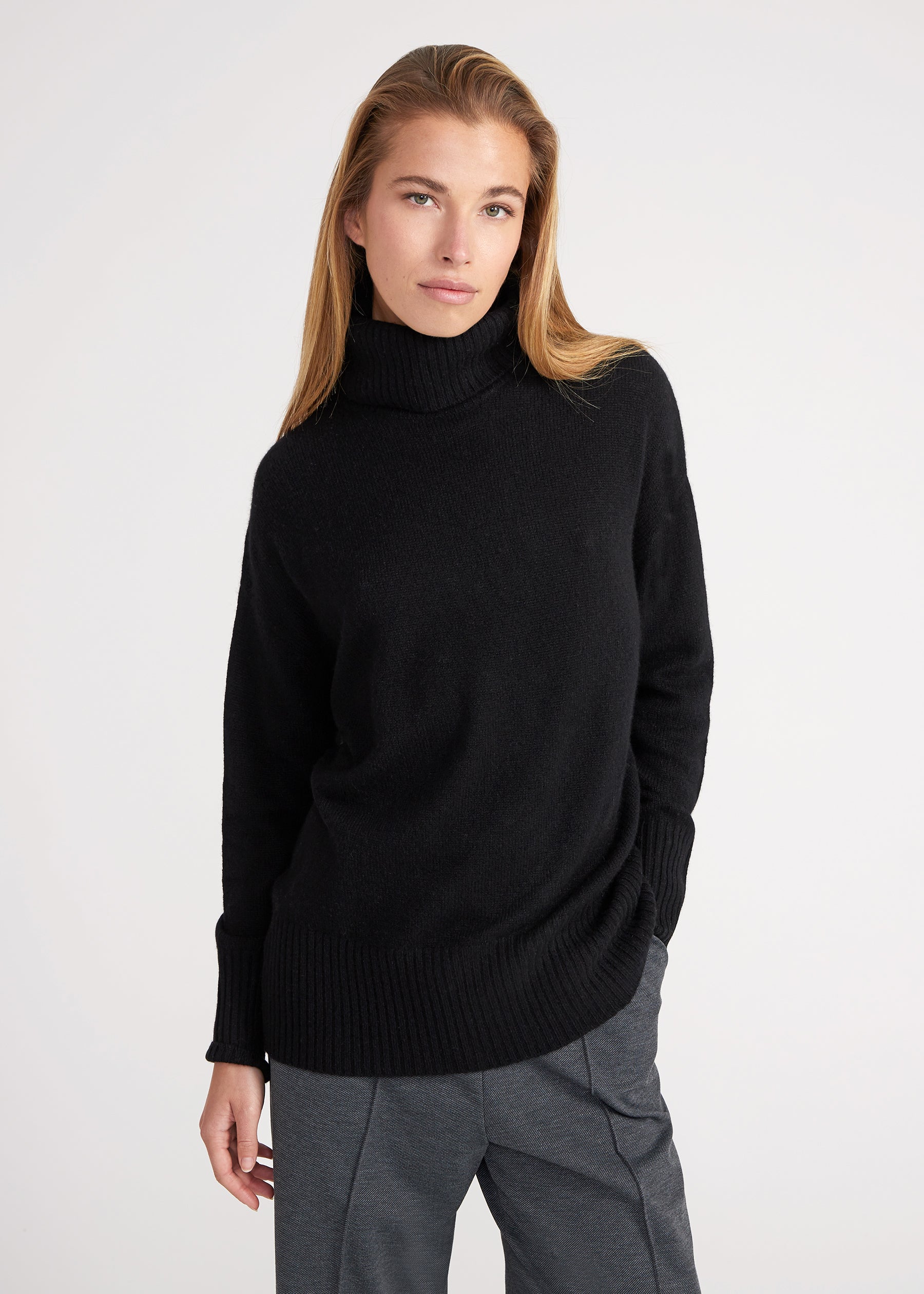 Oversized Rollkragenpullover- black