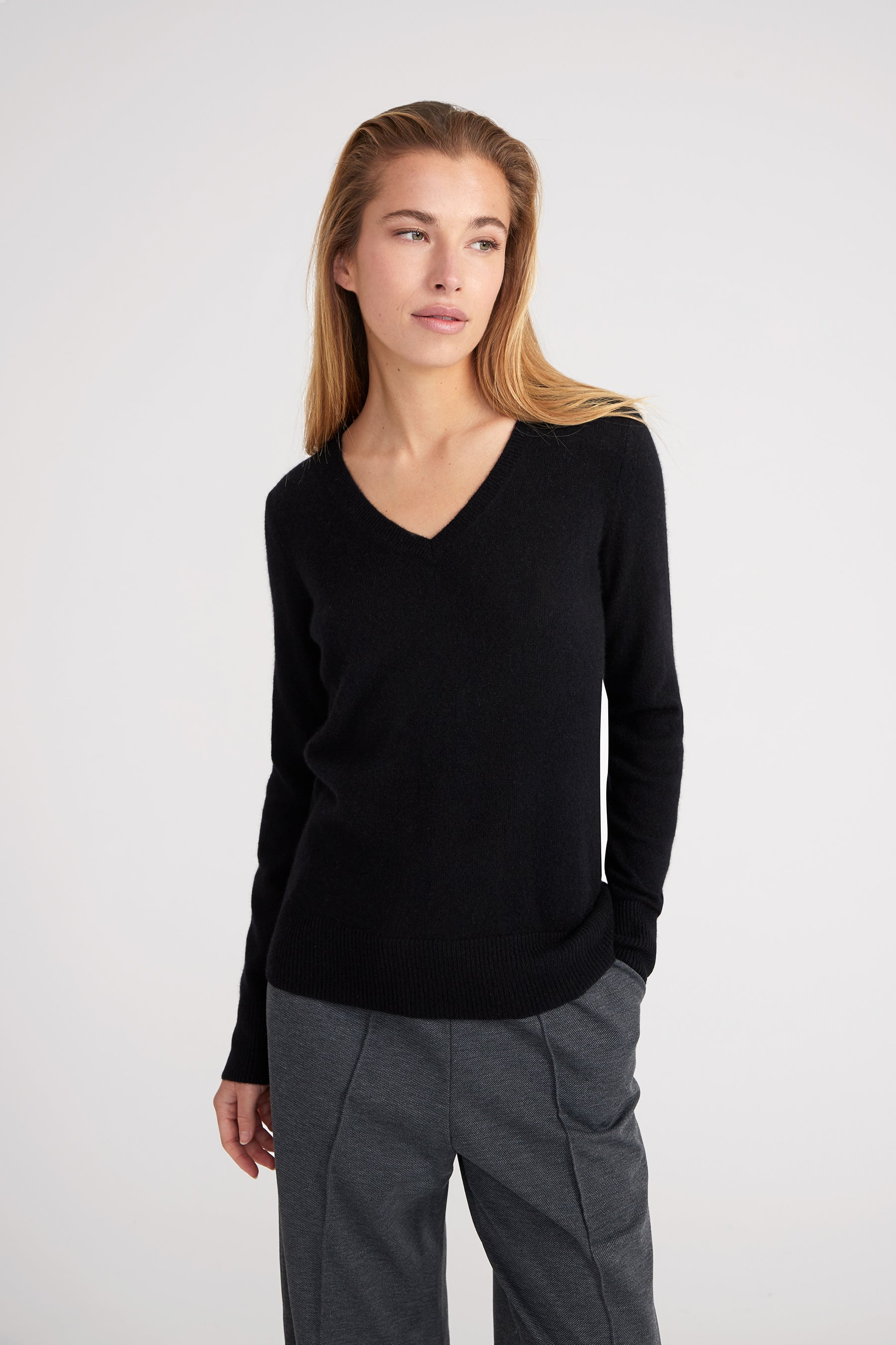 Vneck - black