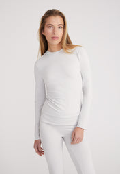Woman wearing Longsleeve T-Shirt -  light grey melange