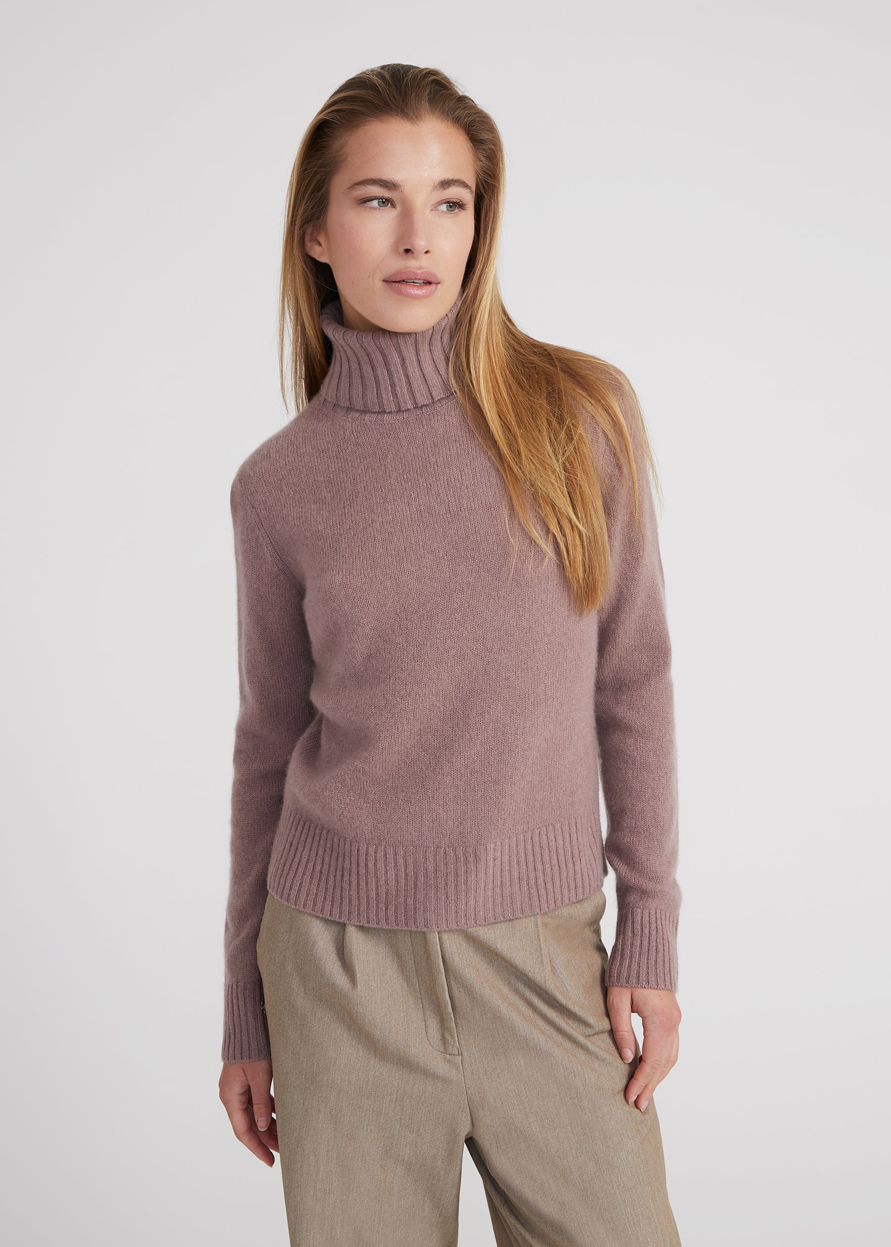 Regular Rollkragenpullover- rose taupe