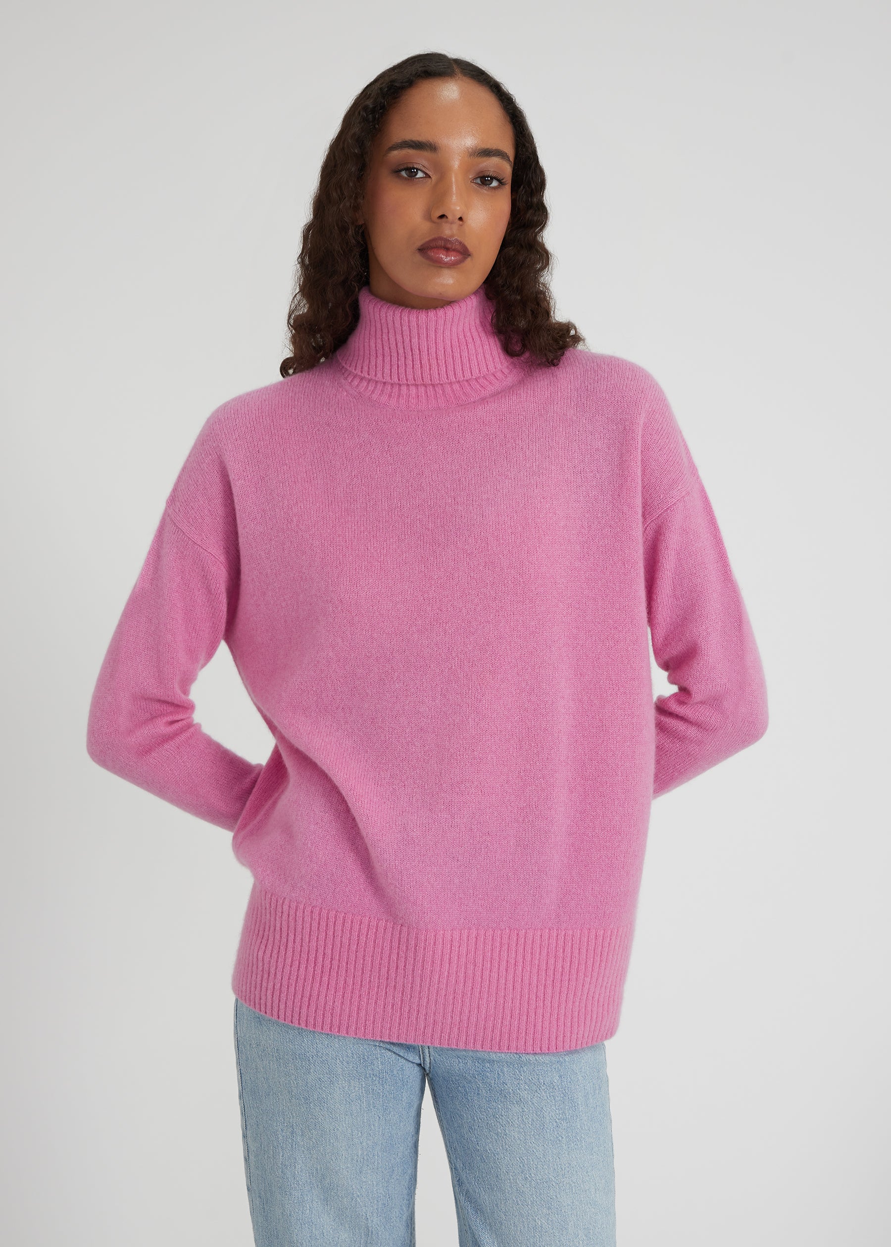 Oversize Rollkragenpulover - candy pink
