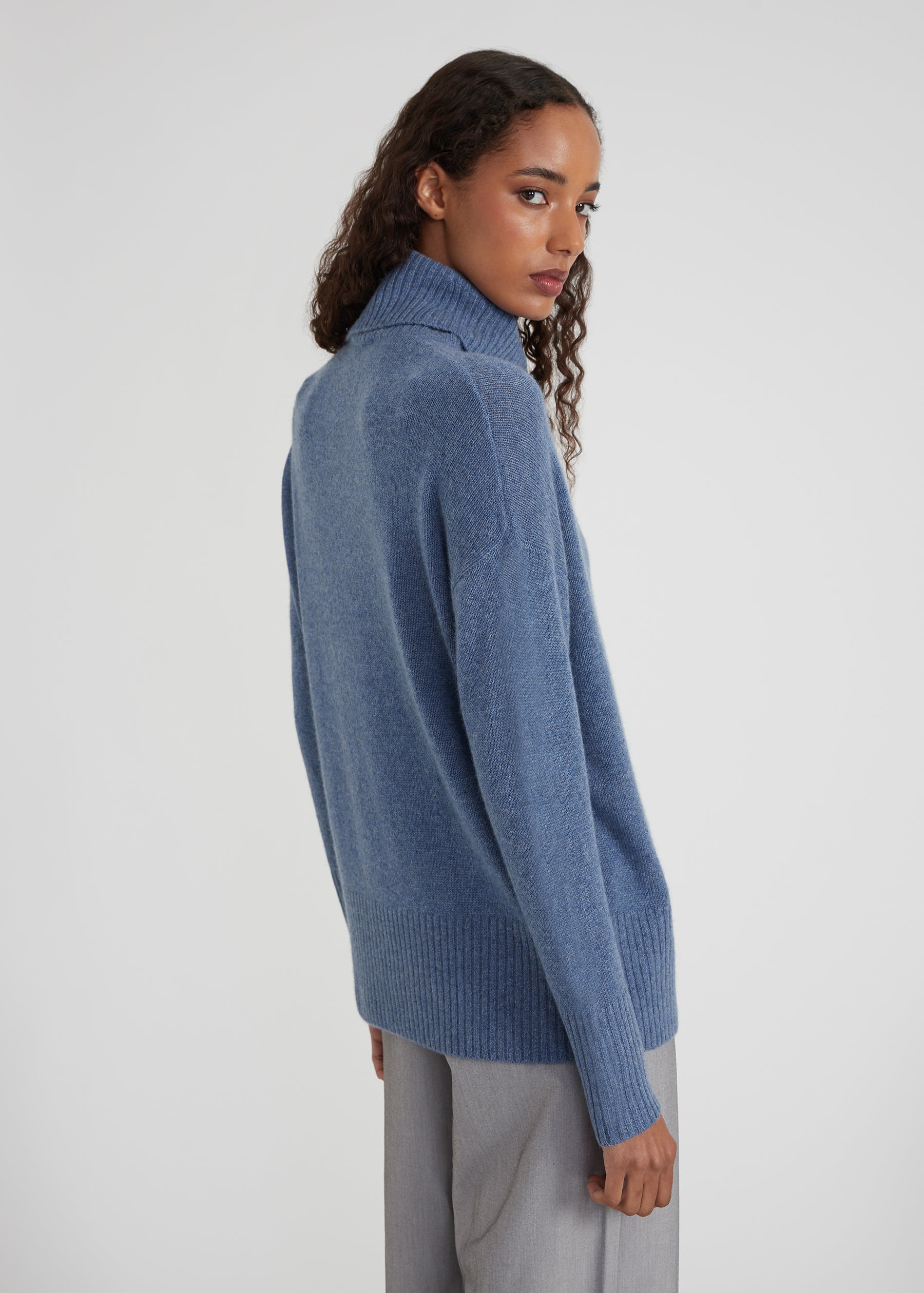 Oversize Rollkragenpullover -blue melange
