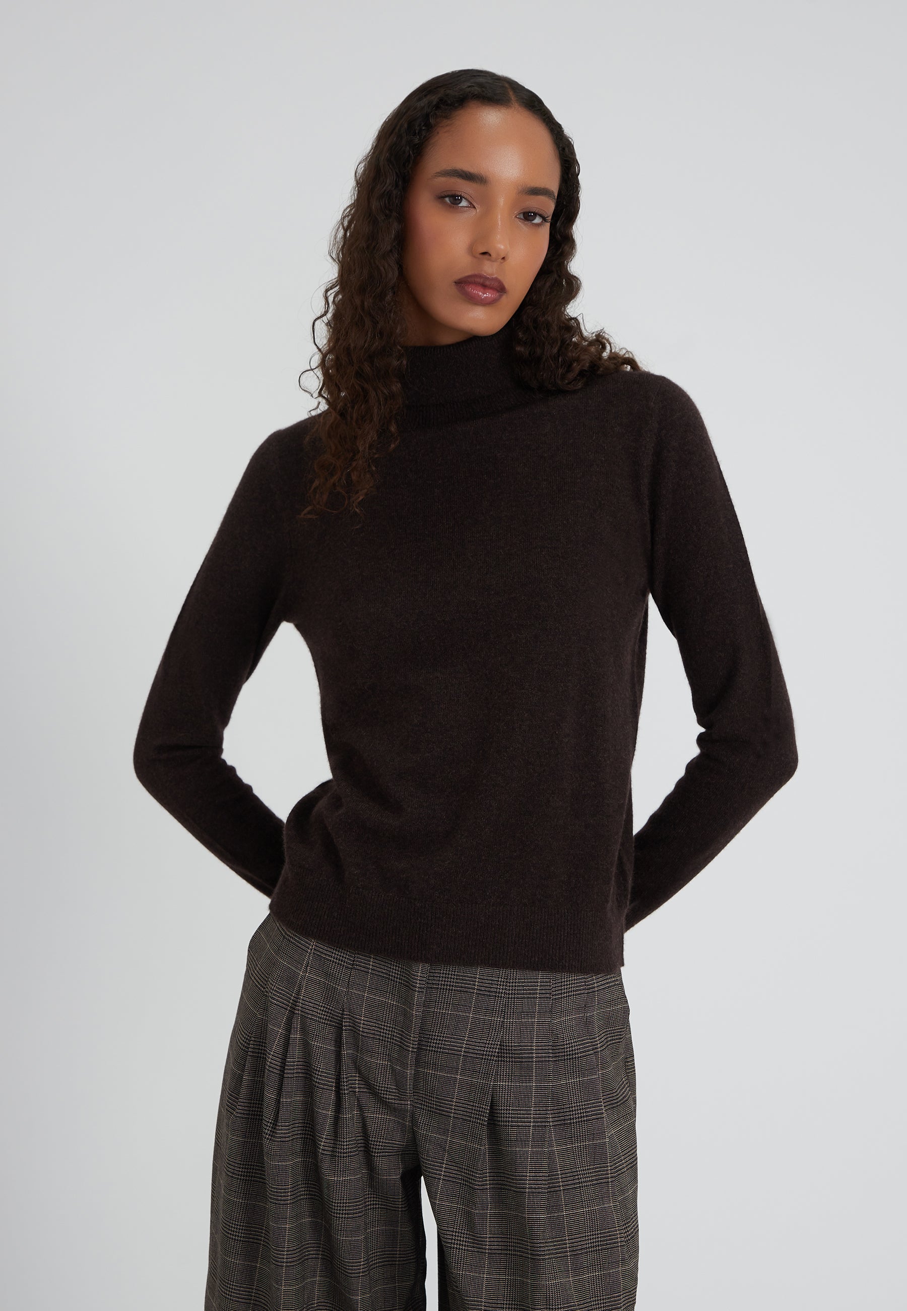 Classic Rollkragenpullover- coffee