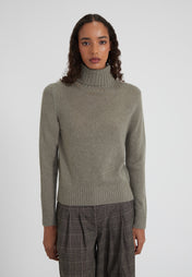 Regular Rollkragenpullover - olive melange