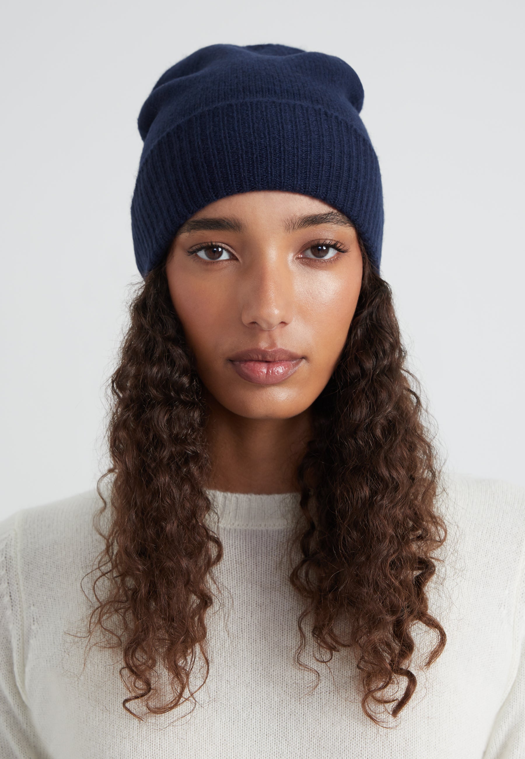 sports beanie - navy