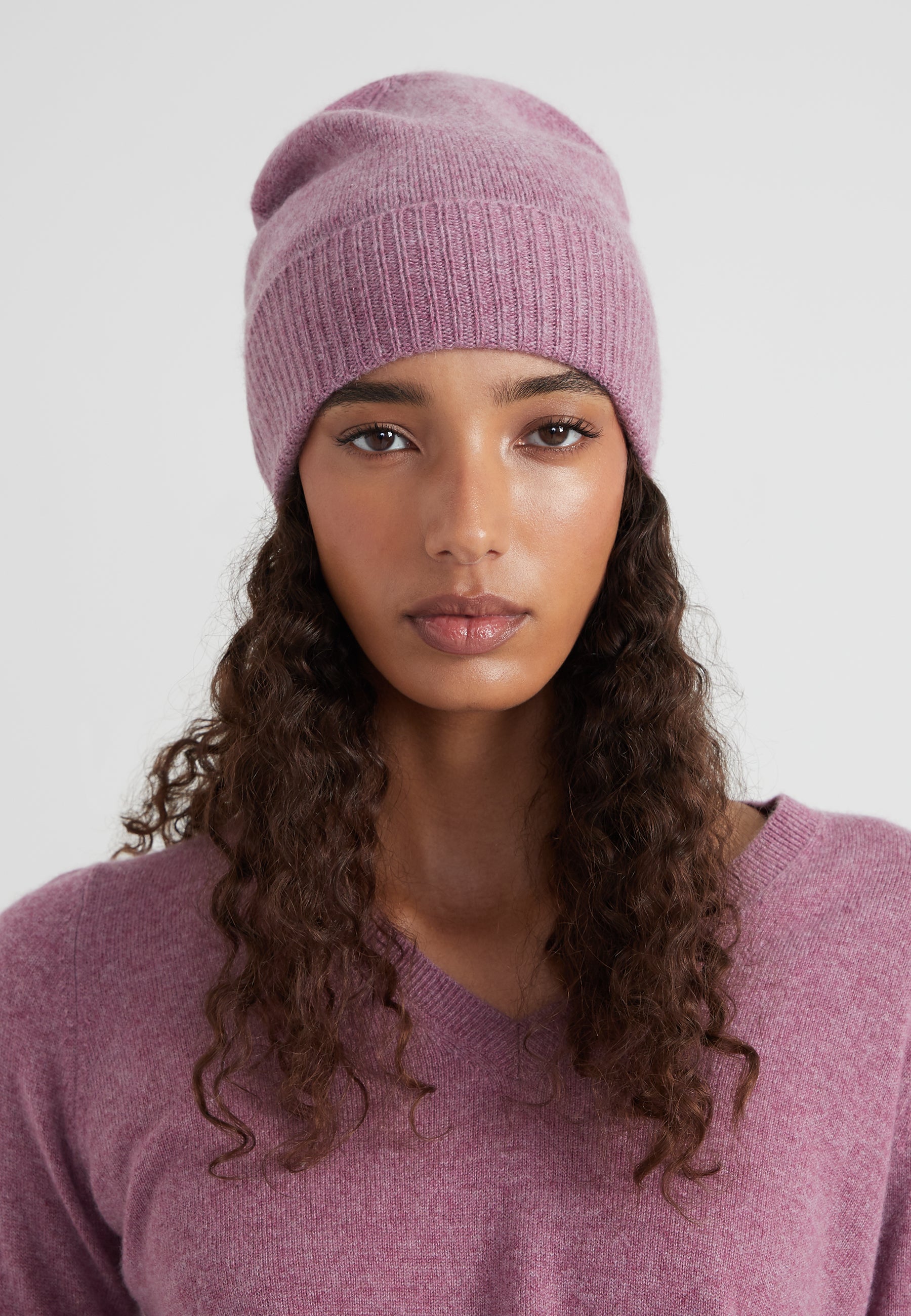 sports beanie - dull rose