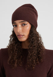 sports beanie - chocolate