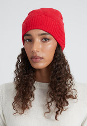 sports beanie - crimson