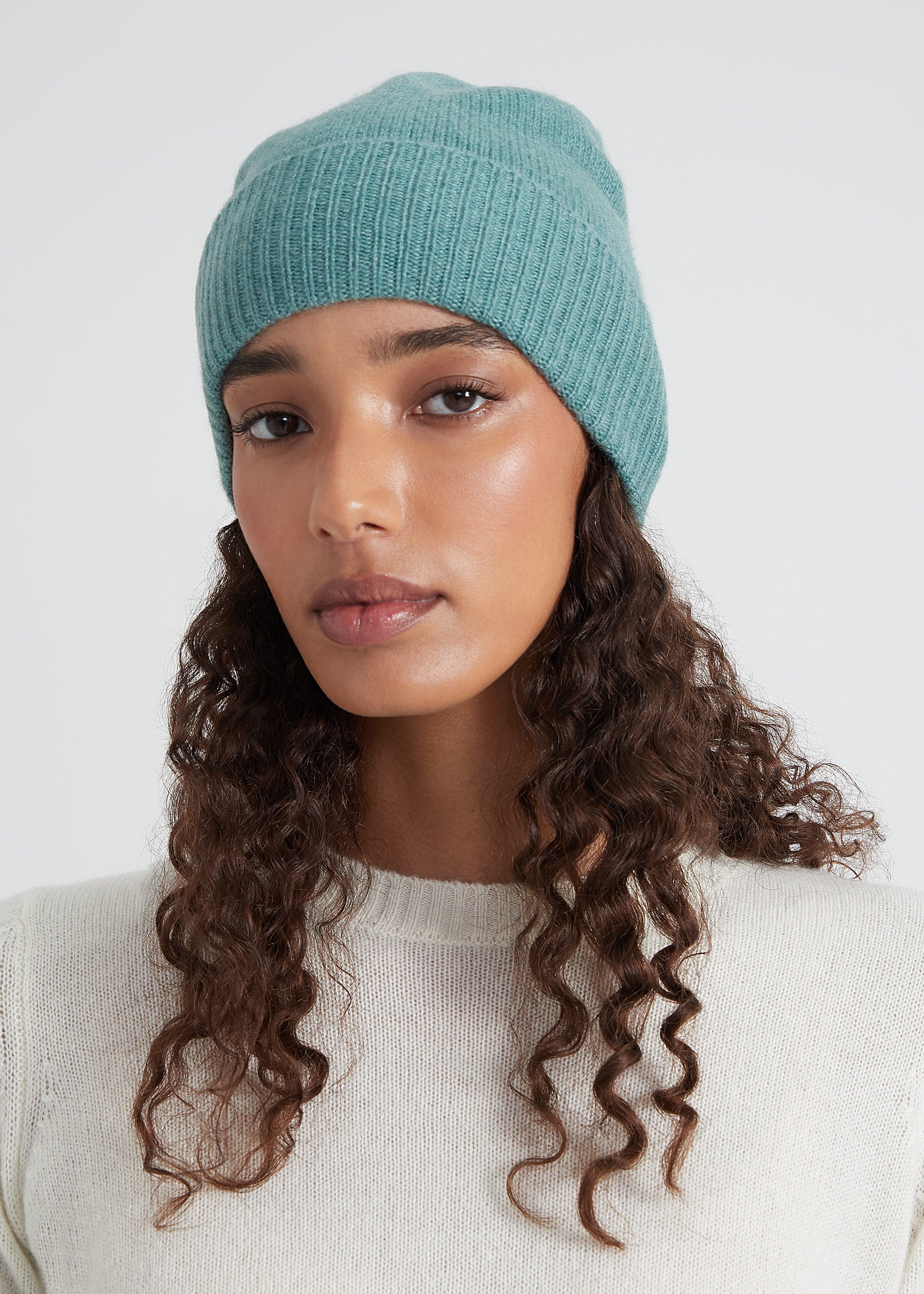 sports beanie - mint